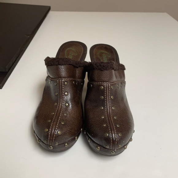 Candie's Shoes - Candies Brown Clogs Size 6